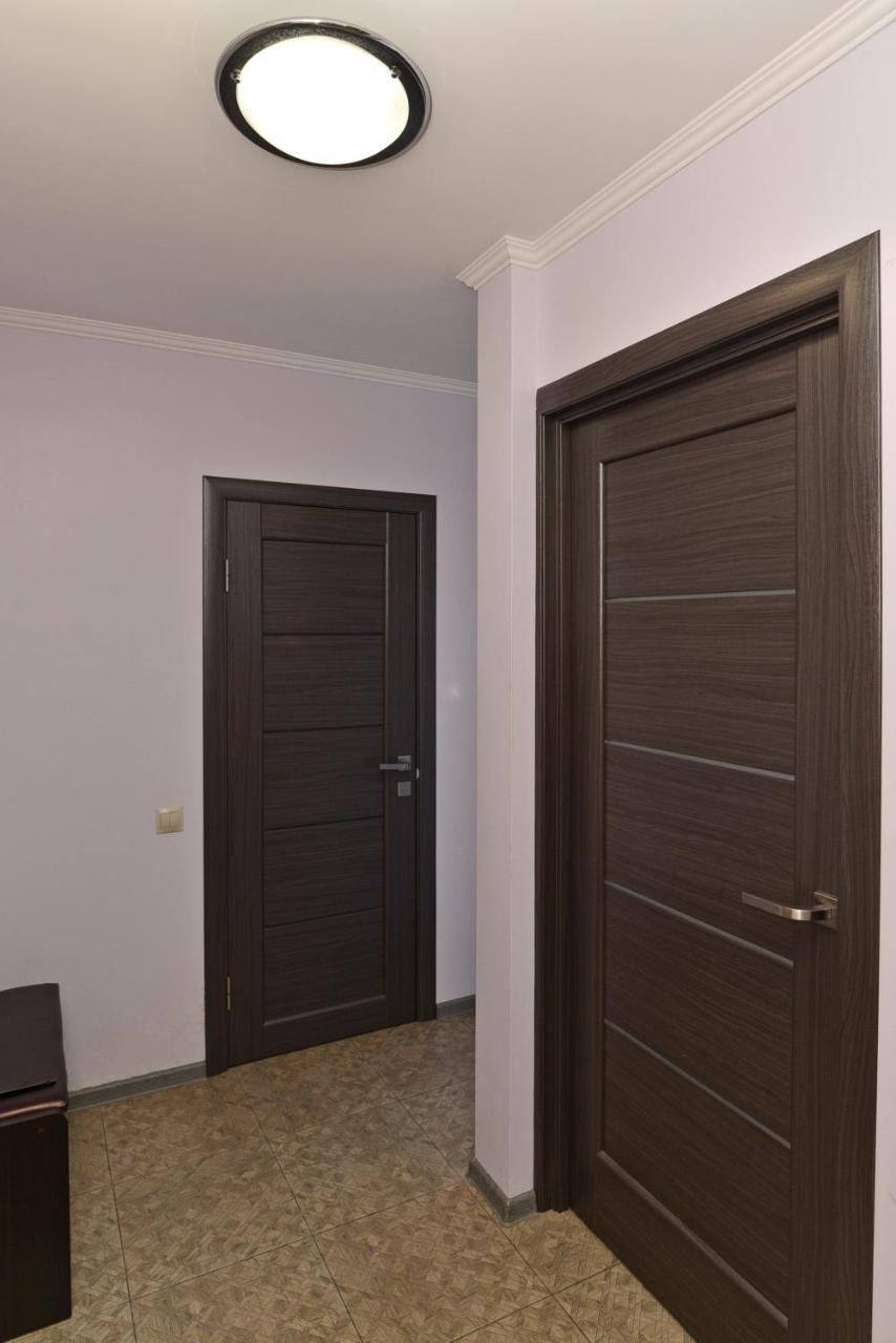 Apartament On Vasylia Lypkivskoho 24 Kijev Kültér fotó