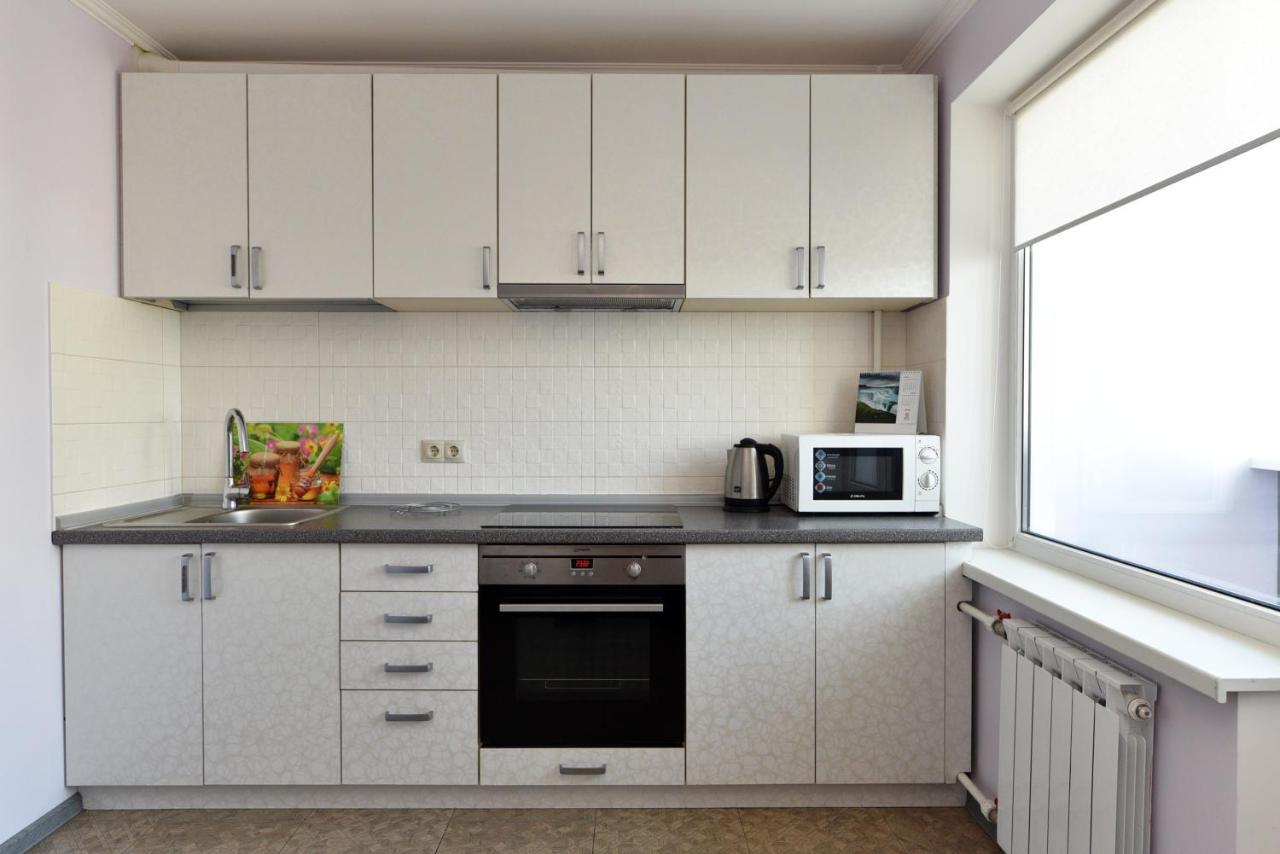 Apartament On Vasylia Lypkivskoho 24 Kijev Kültér fotó